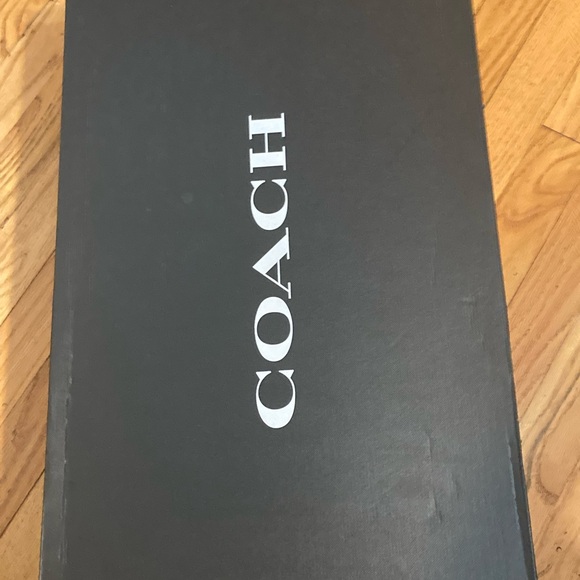 Coach Women’s Julietta Leather Boot Knee High , Walnut, size 7 - Picture 4 of 5